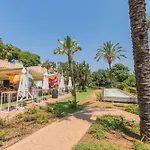 Cubo's Mimosas & Parking * マルベーリャ