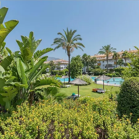 Cubo's Mimosas & Parking Apartmán *