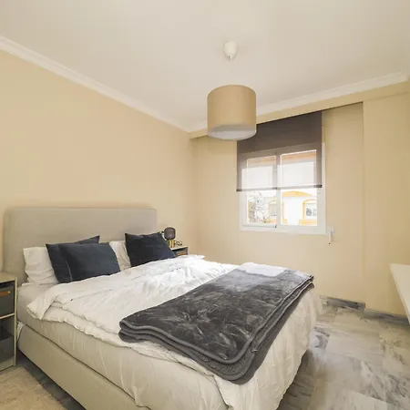 Cubo's Mimosas & Parking Apartment