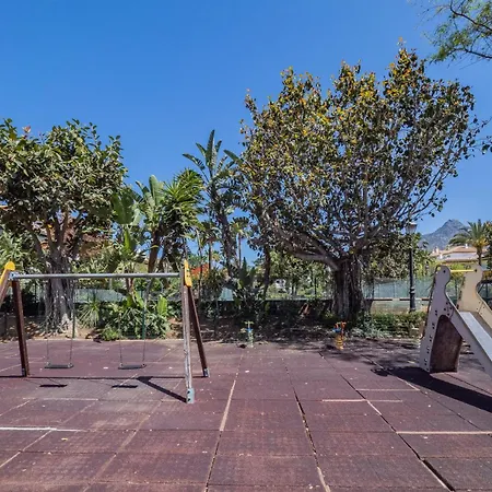 Cubo's Mimosas & Parking Appartement *