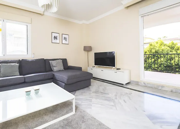 Apartamento Cubo's Mimosas & Parking *