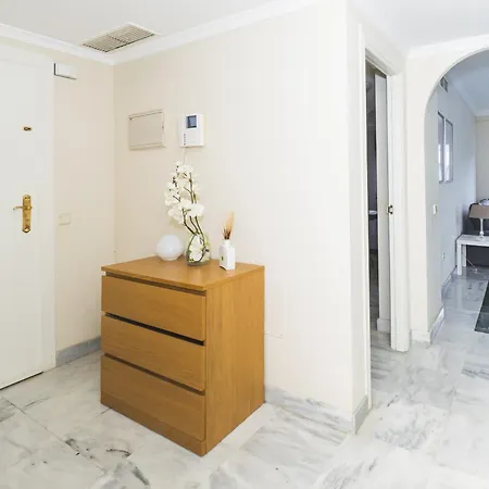 Cubo's Mimosas & Parking Daire Marbella