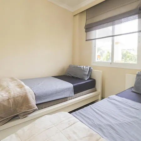 Cubo's Mimosas & Parking *